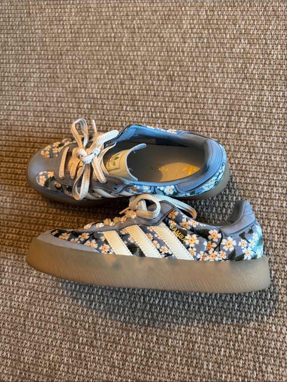 adidas x Liberty London Baby Blue and Cream Floral Velour and Suede Sambaes - Picture 3 of 9